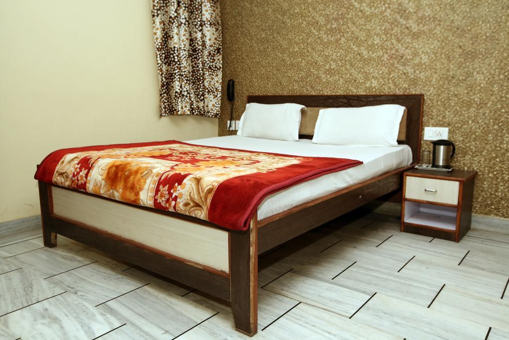 Oyo 15242 Hotel Rathi Palace Jaipur Exteriör bild